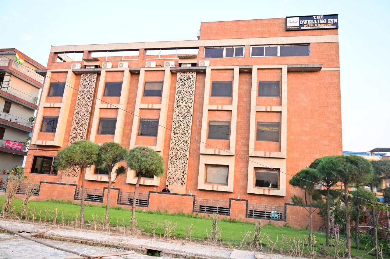The Dwelling Inn Greater Noida Buitenkant foto